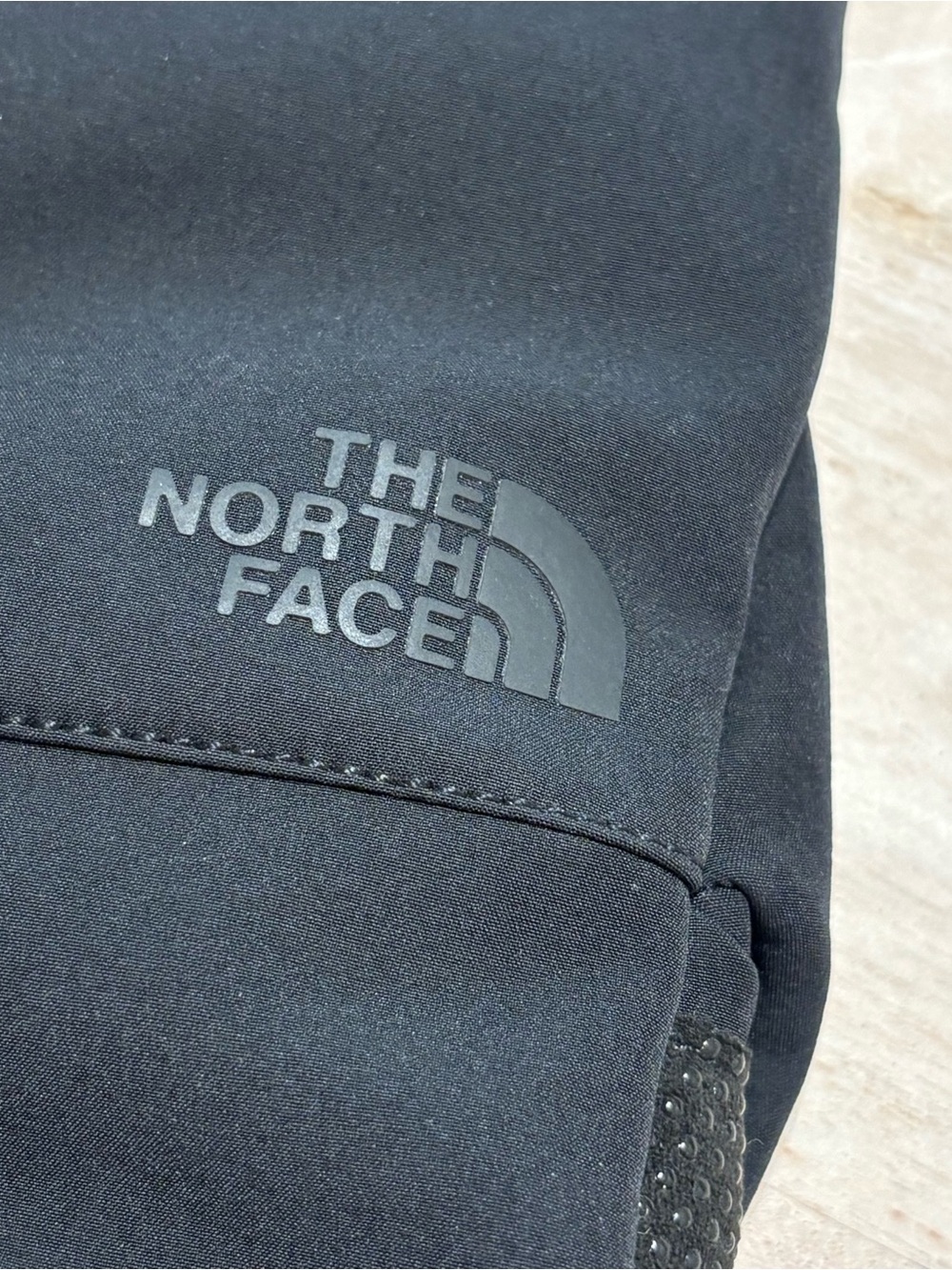 THE NORTH FACE U|R Powered Gloves - Picture 5 of 5